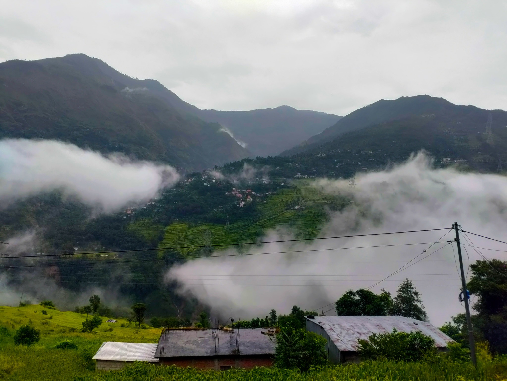 मंगलबार र बुधबार फेरि वर्षा र हिमपात, काठमाडौंमा बादलमात्र